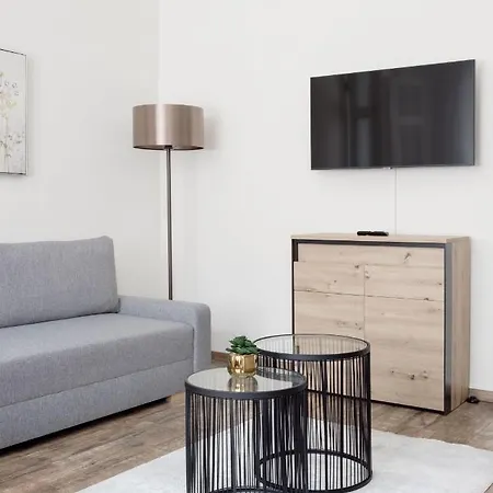 Acacia Apartment *